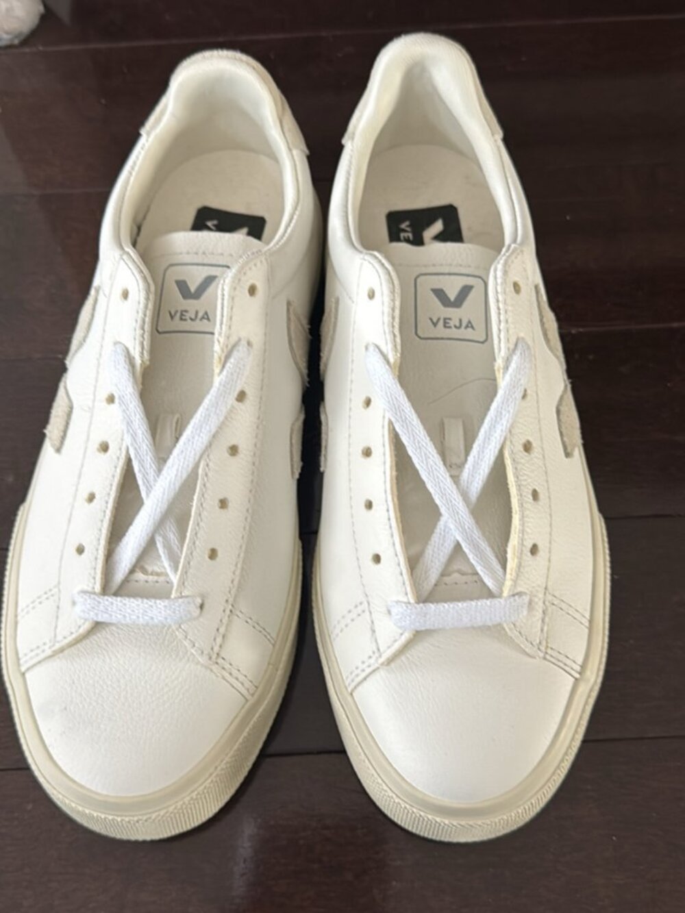 Brand new Veja shoes Size 37 Womens